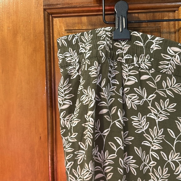 Old Navy Print Pull On Joggers - Picture 3 of 6